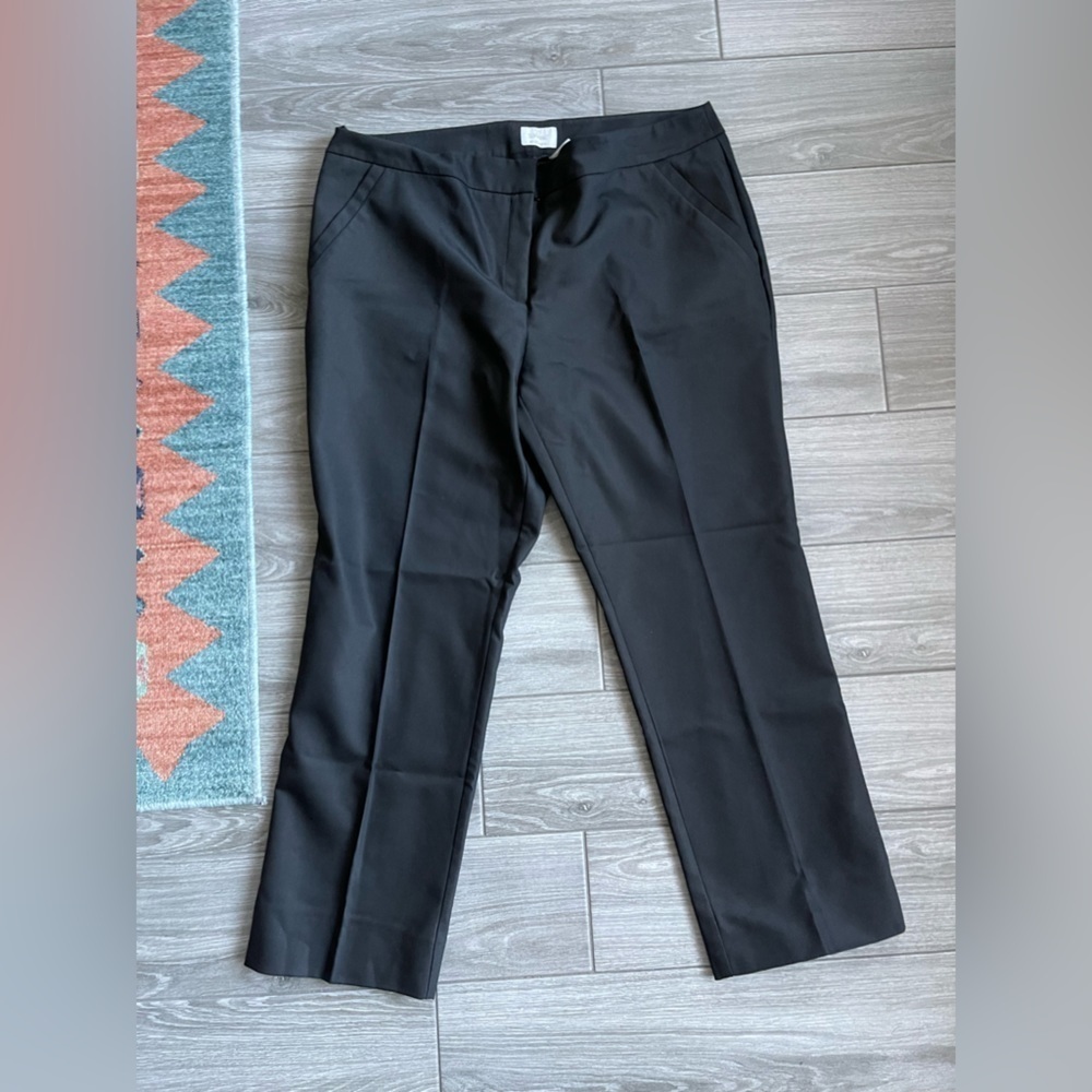 Chico’s| So Slimming Black Trouser Pants in Size 3, Short•••Classic Pants